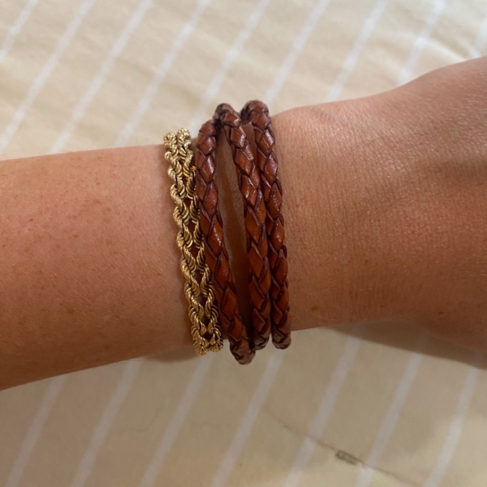 Wrap leather bracelet with silver closure